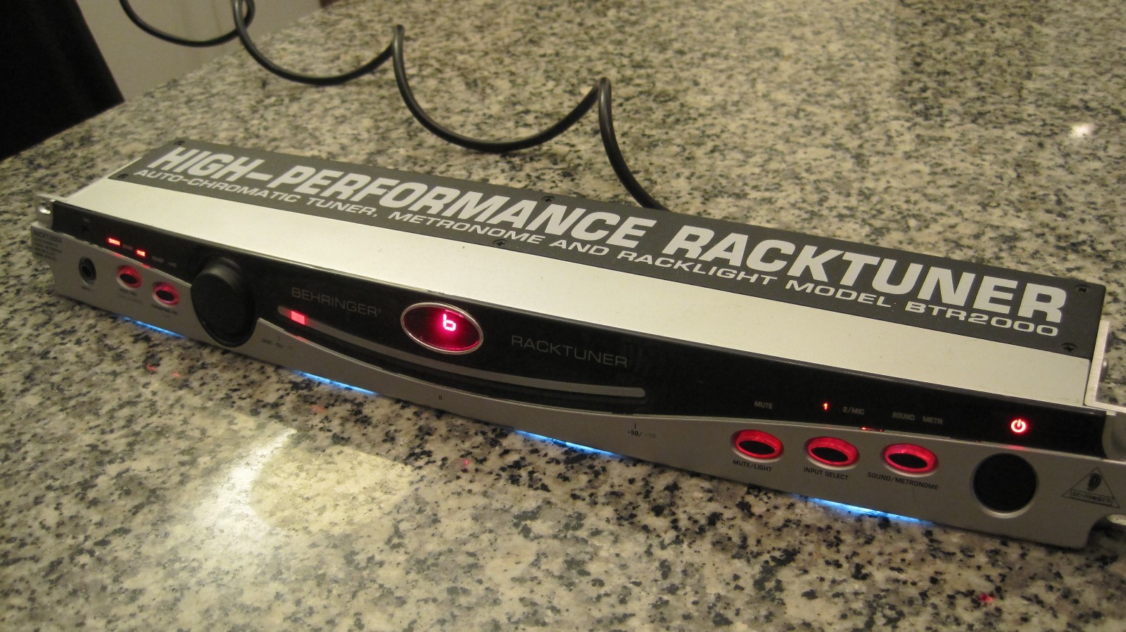 BehRinger High-Performance RackTuner Model BTR2000 (Guitar Tuner)