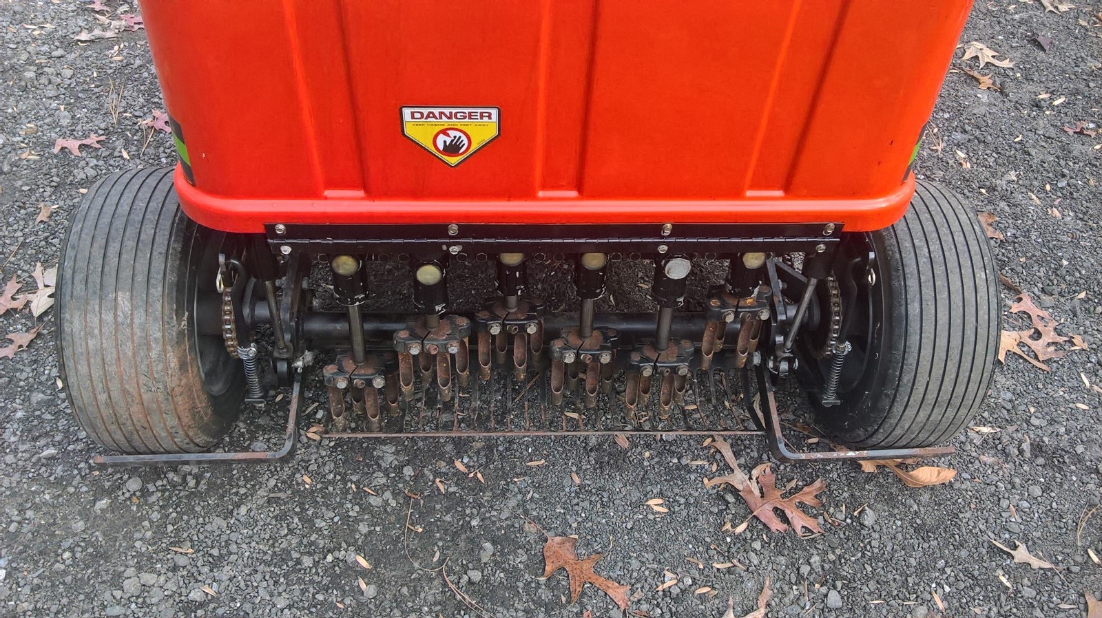 RYAN GA 24 WALK BEHIND GREENS AERATOR GOLF & TURF GREENS AERIFIER LATE MODEL