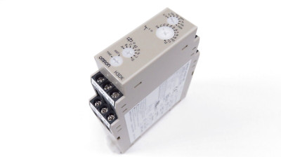 Omron  H3DK-M2 Timer Relay