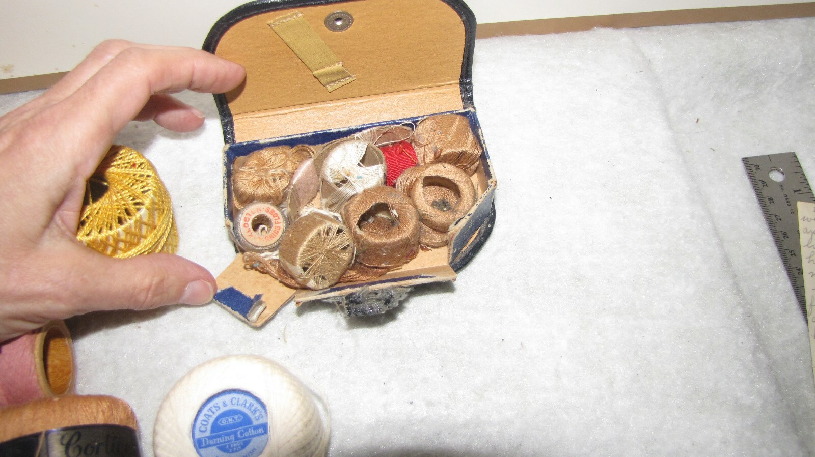 Lot of Vintage Mending Yarn/Thread and Crochet Thread, soiled