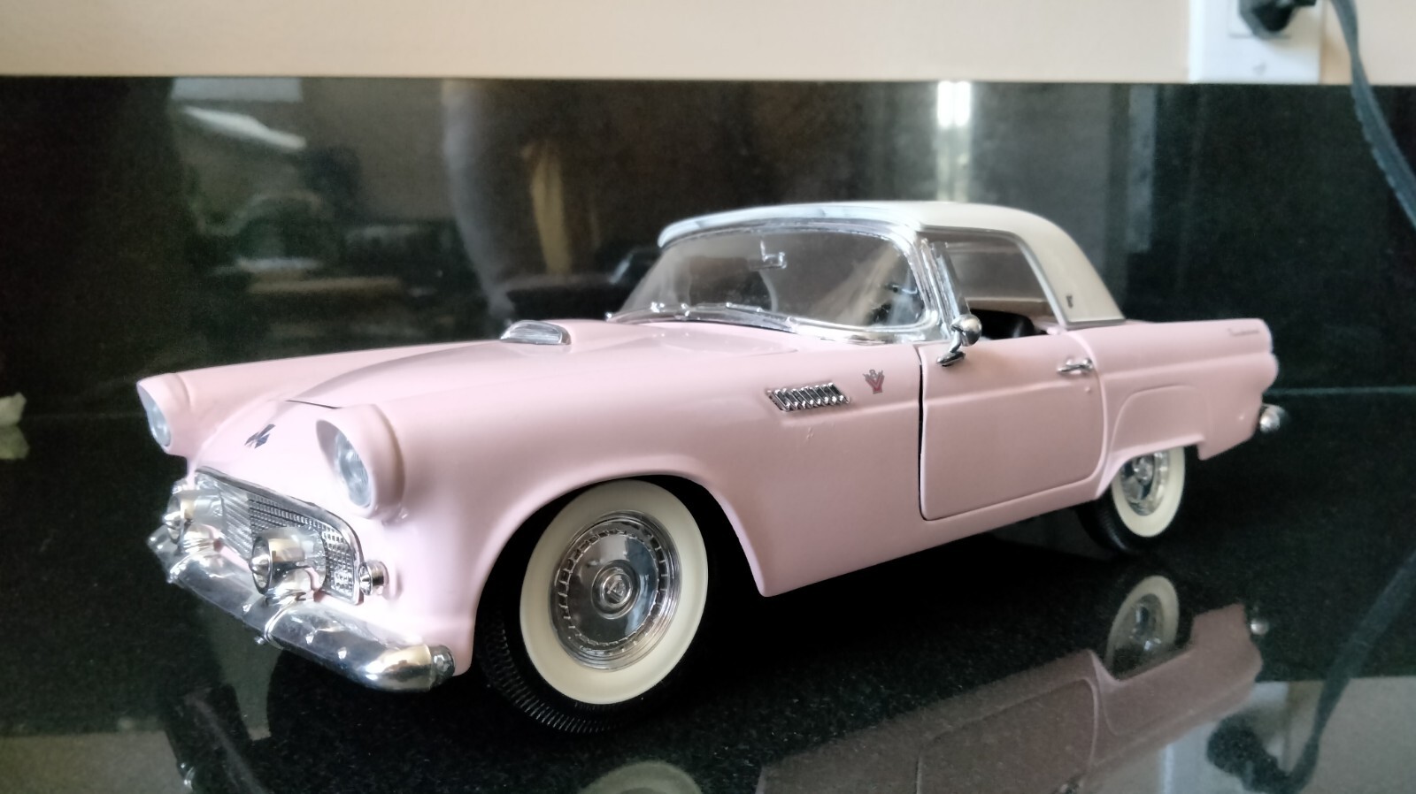 No15 ミニカー1/18箱あり Ford 1955 THUNDERBIRD Yat Ming Road Legends 1955 Ford Thunderbird, Rare Pink Color