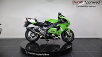 KAWASAKI ZX750-P7 - 2002 - 13000 MILES