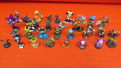 Random Lot Of 15 Skylanders Character Figures Very Good 5856