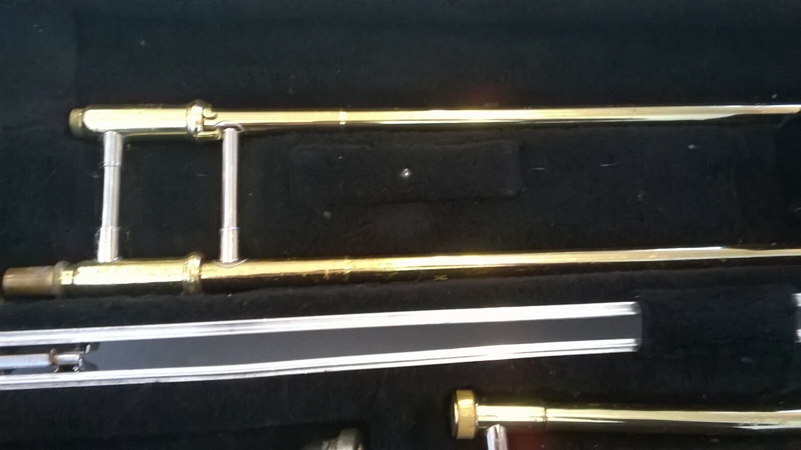 Yamaha YSL-354 Brass Slide Trombone with Hard Case and Yamaha Mouthpiece