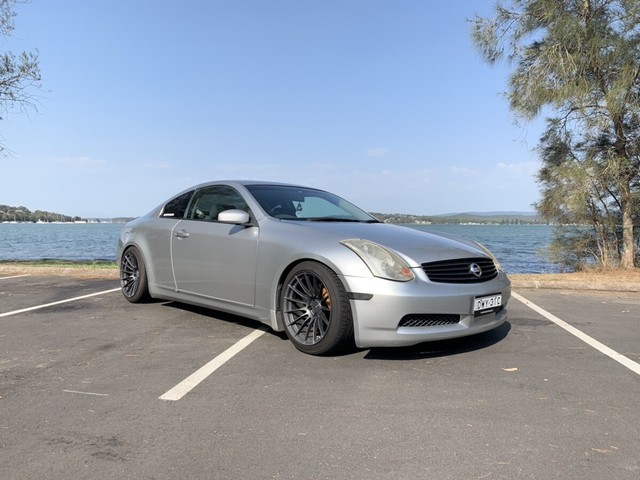 Nissan skyline v35 coupe