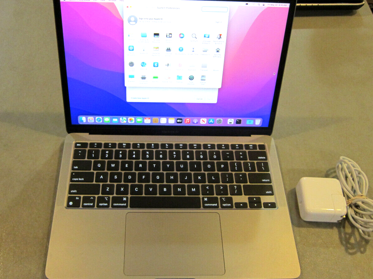 Apple Macbook Air a2337 13.3” Retina Display M1 8gb 256gb
