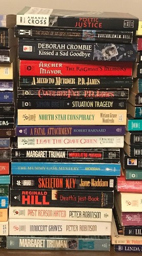 Lot of 70 paperback mysteries; Lot 5