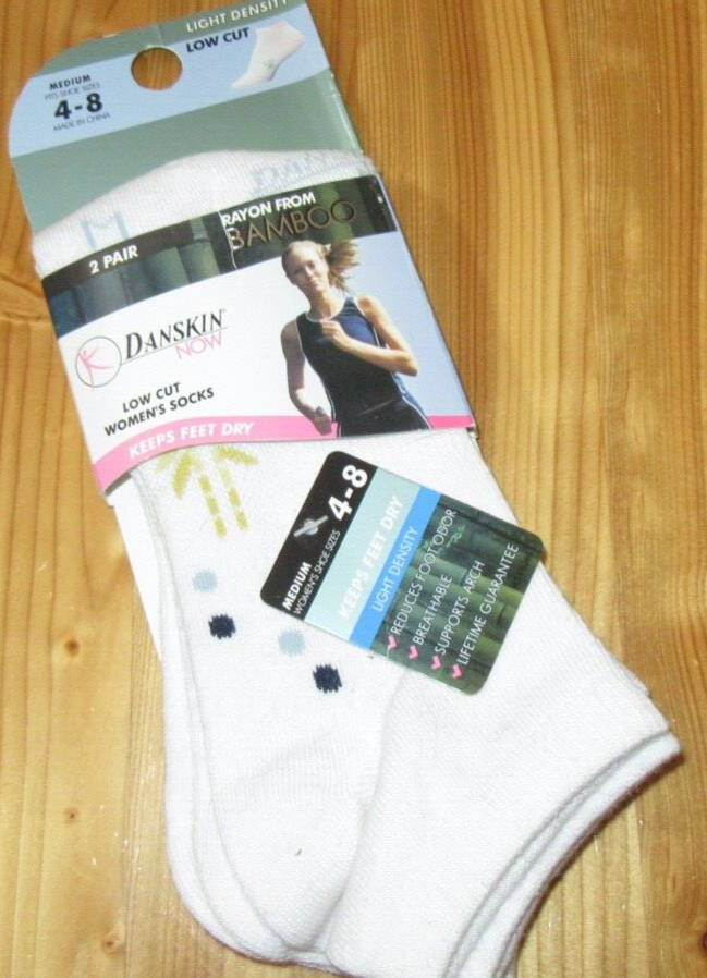Size 4-8 Socks Keeps Feet Dry Nwt Nice!