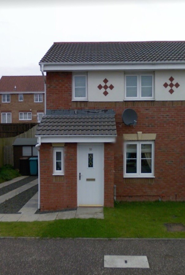 2 Bedroom House for rent Carfin *immaculate condition* NO LONGER