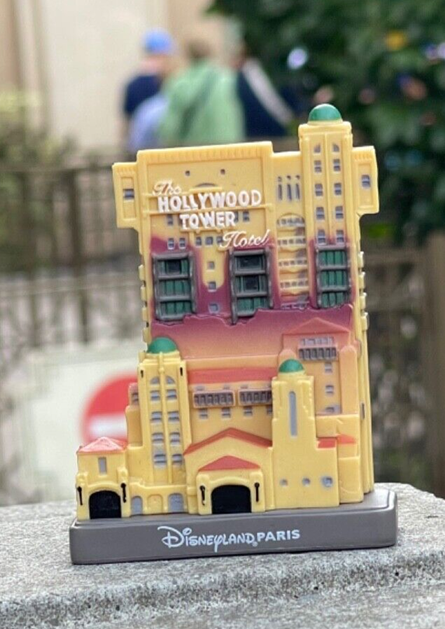 美品 Disney Land Paris スウェット TOWERofTERROR Twilight Zone Tower of Terror Merchandise Collection Coming