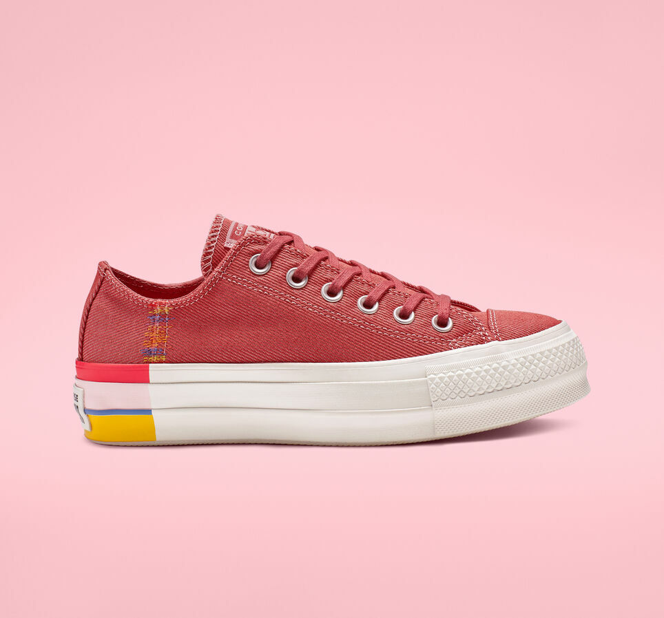 CHUCK TAYLOR ALL STAR RAINBOW PLATFORM LOW TOP PLATFORM PINK Sneaker