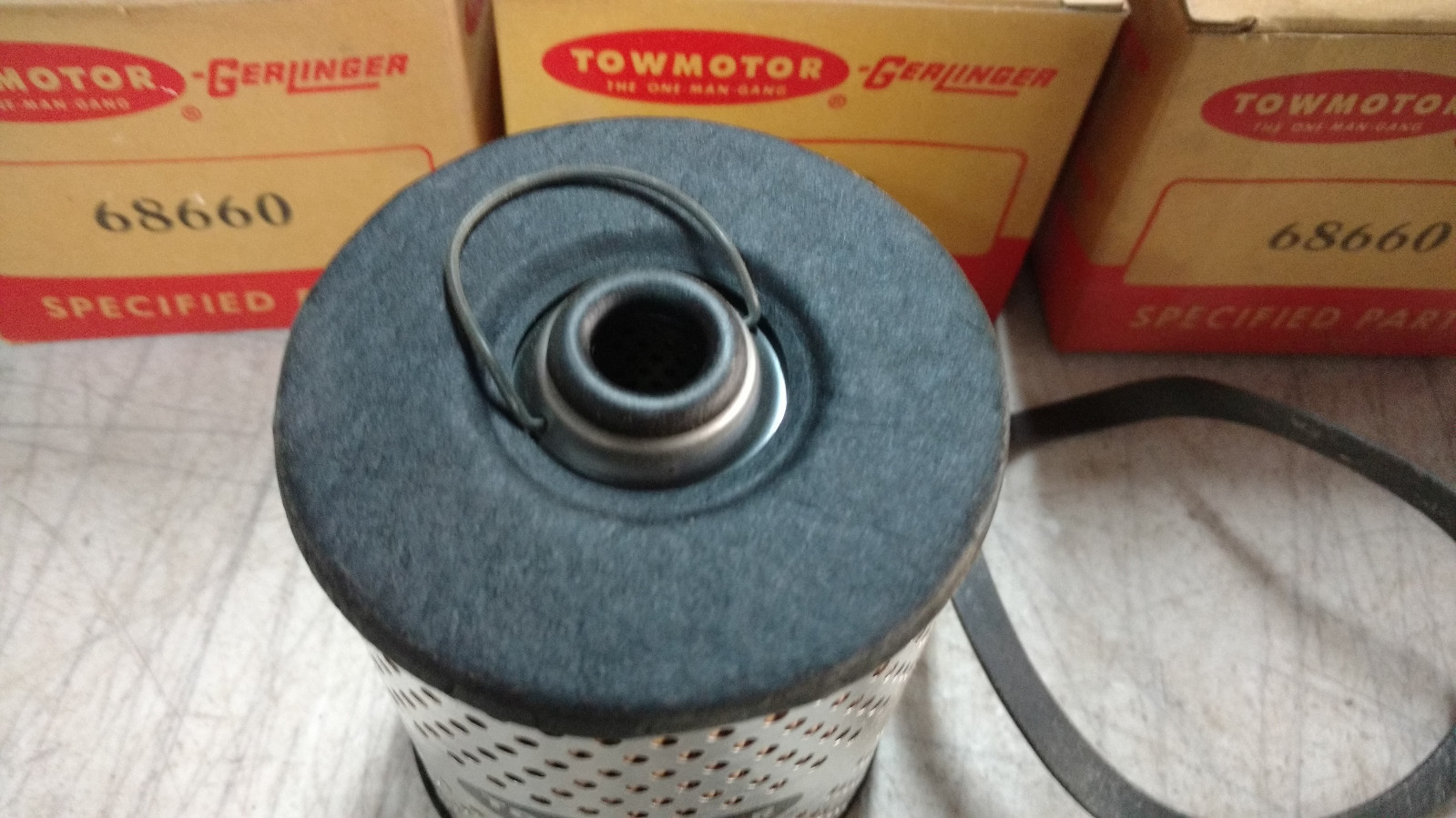 3 Towmotor Gerlinger Fork Lift Truck Material Carriers Oil Filter Cartridge