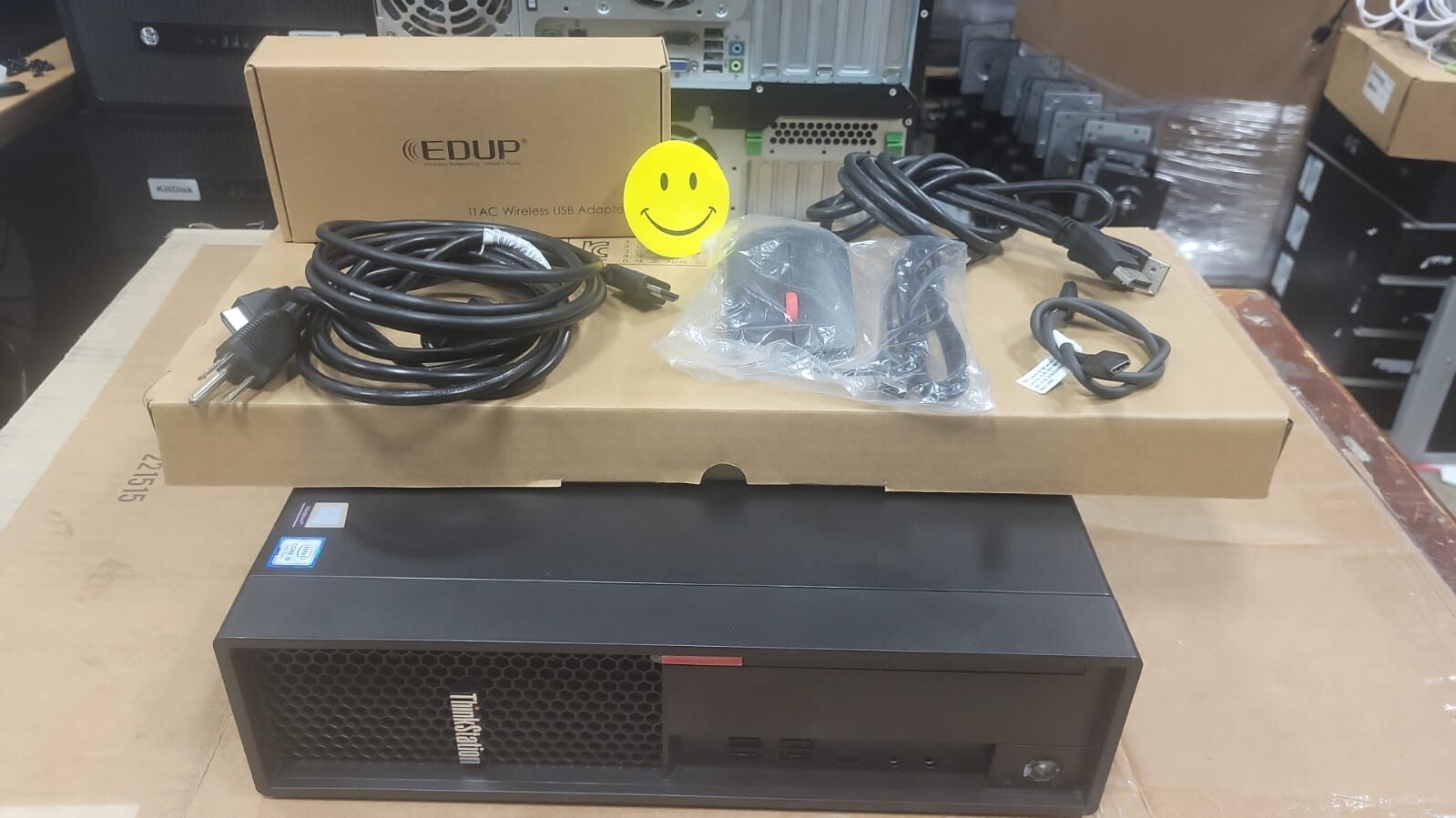 Lenovo ThinkStation P330 Tower Workstation i9-9900 1TB NVMe Lenovo ThinkStation P330 Tower Workstation i9-9900 1TB NVMe