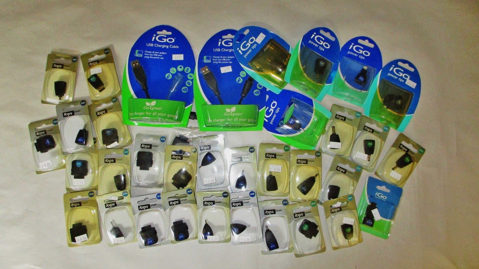 IGO 35 PIECE LOT A00 A01 A06 A07 A13 A15 A18 A32 A40 A69 A87 A113 B00 B02 ECT..