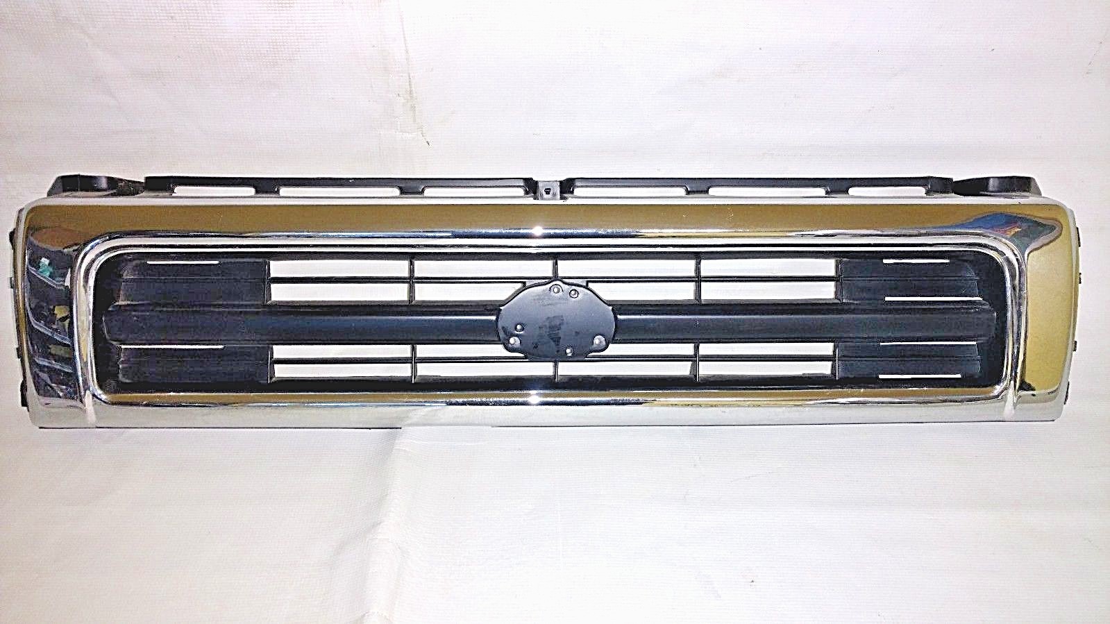 1992-1995 Toyota Pickup 4Runner Chrome & Black GRILL Grille