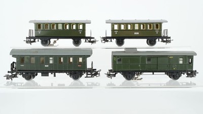 Märklin H0 Konvolut 2 Personenwagen 2.Kl., Personenwagen 2.Kl., Packwagen 