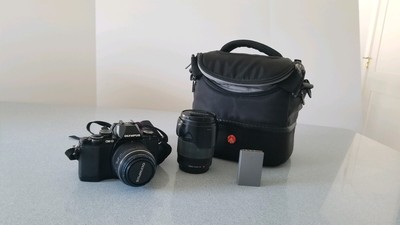 Olympus OMD E-10 2 lens kit extra battery and case 