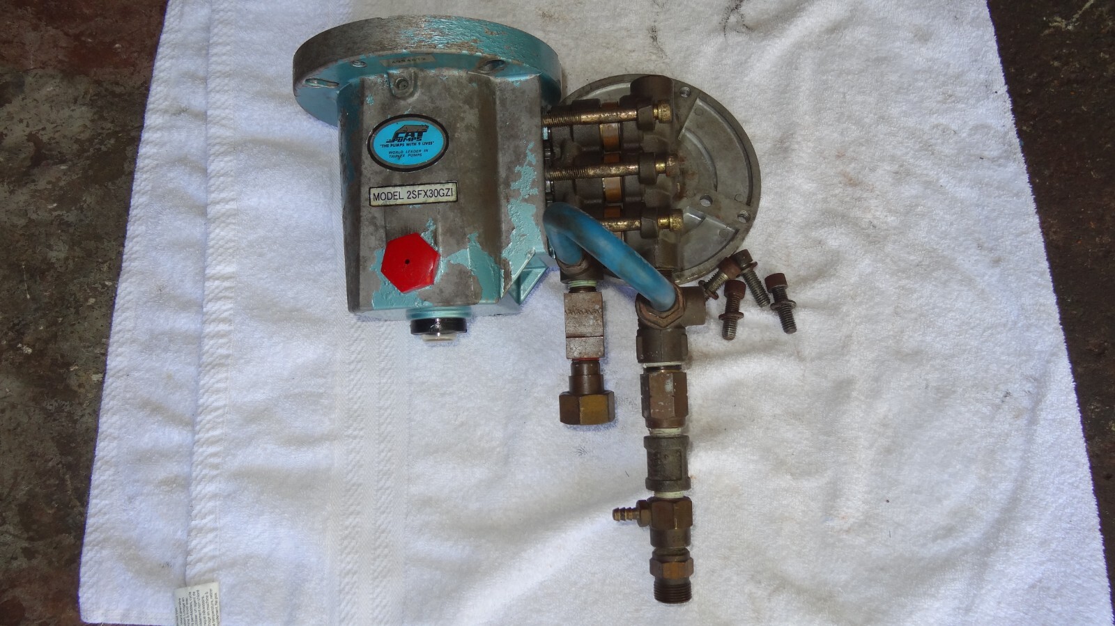 Pressure Washer Pump 2SFX30GZI Used CAT Pumps 2500PSI