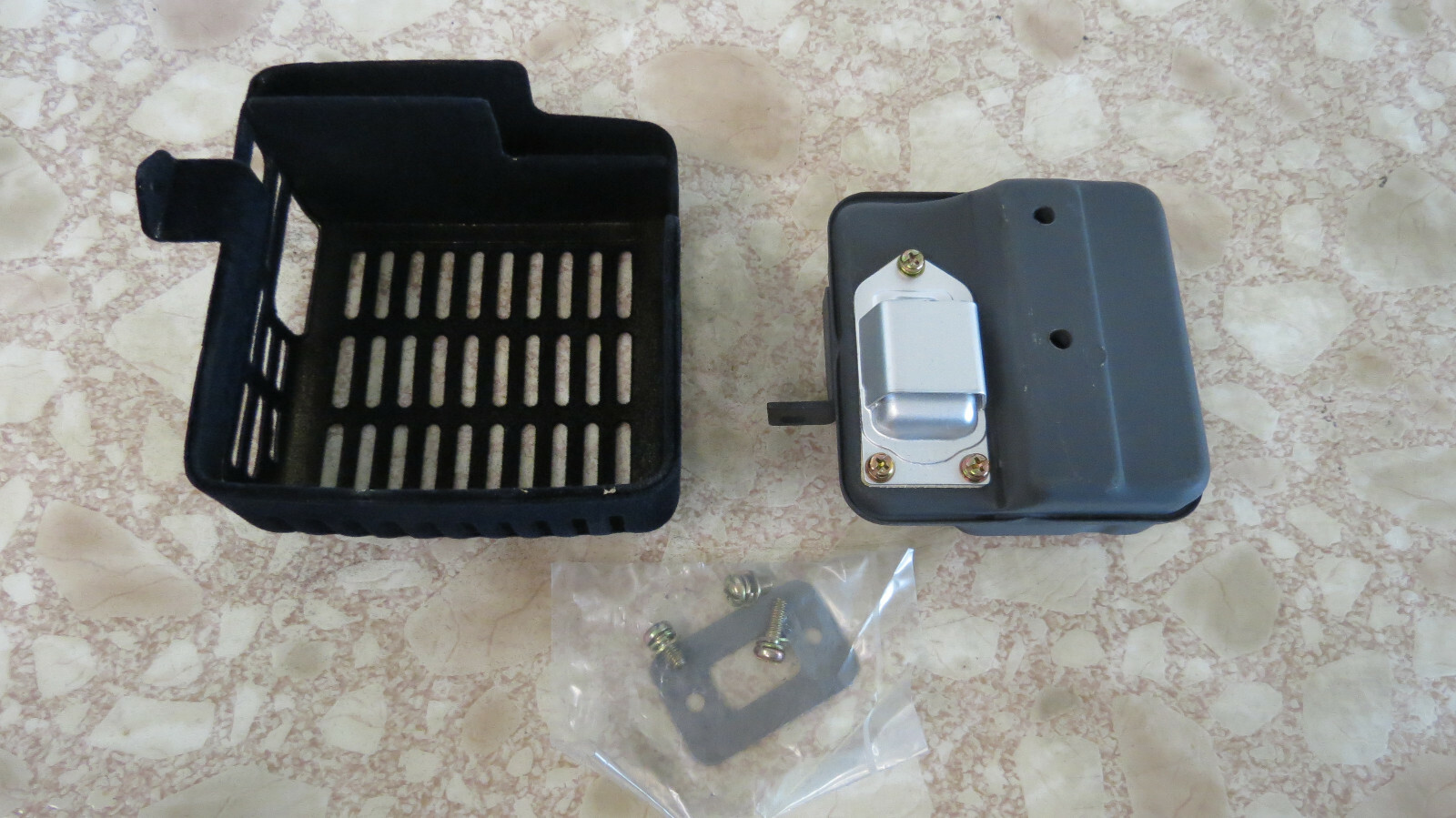 NOS OEM Echo Muffler Exhaust Assembly 14580324531 145803-24531