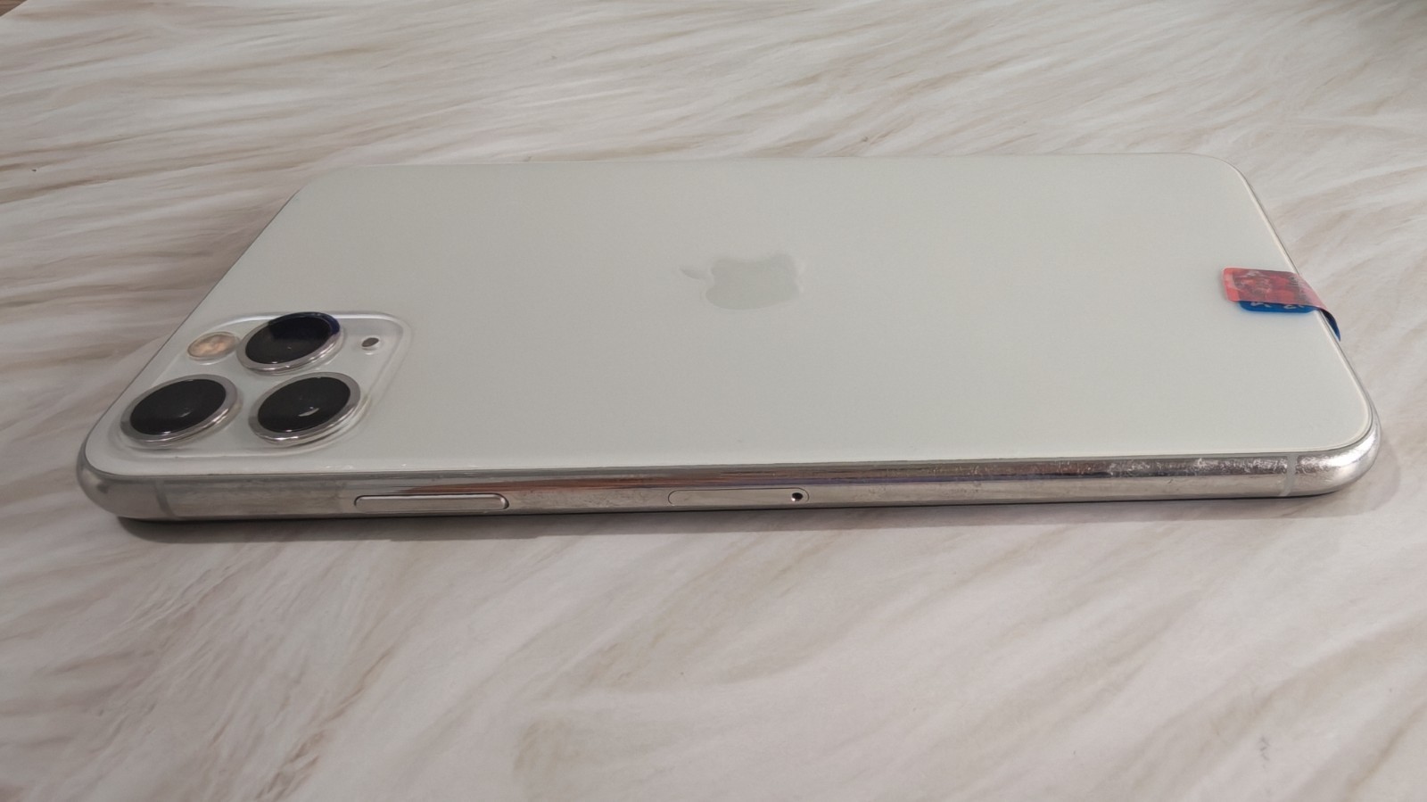 Apple iPhone 11 Pro Max Unlocked 64/256/512GB With Accessories