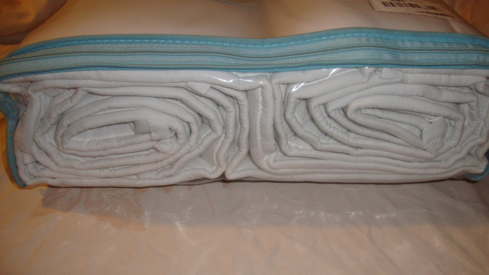 TILLYOU Deluxe 4 Piece Crib Bumper, White