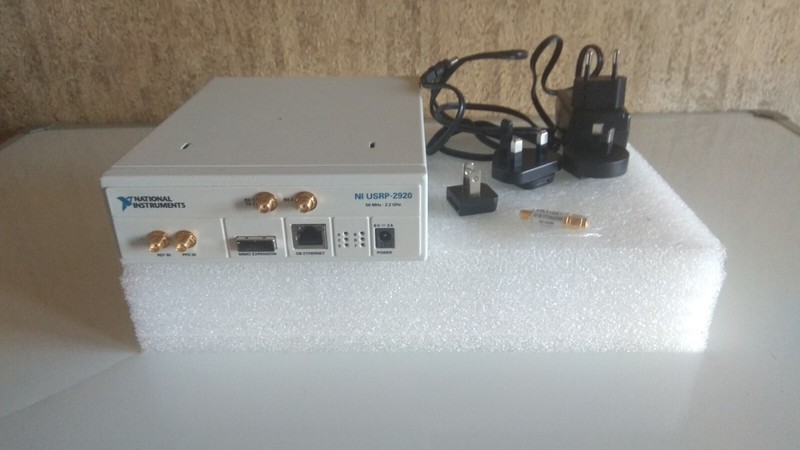 MatéRiel De Radio Logicielle Usrp-2920-Ni, 50mhz à 2.2ghz, Bp 20mhz