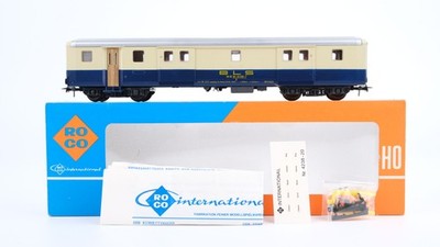 Roco H0 4240A Gepäckwagen BLS