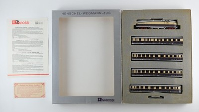 Rivarossi H0 0389 Henschel-Wegmann-Zug DR Wechselstrom