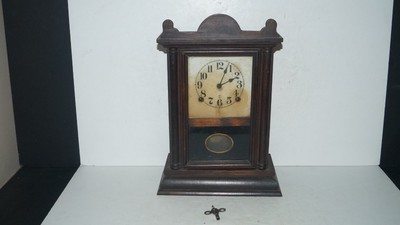 ANTIQUE SESSIONS USA WIND UP MANTEL SHELF PENDULUM CHIME CLOCK with KEY