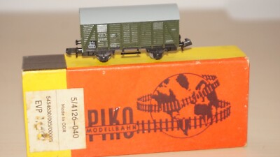 N3/4] PIKO N 5/4126-40 Covered Goods Wagon 3315 256 Der (B) , Boxed