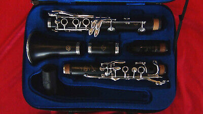 Selmer Centered Tone clarinet in B-Flat:  7 Day Trial: 1 Year Warranty