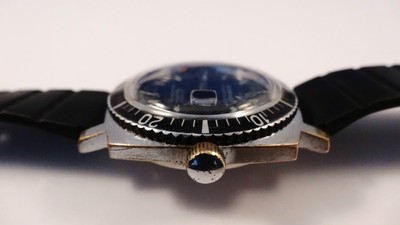 seawatch vintage watch diver handwinder