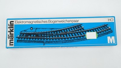 Märklin H0 5140 Elektromagnetisches Bogenweichenpaar M-Gleis (in OVP blau)