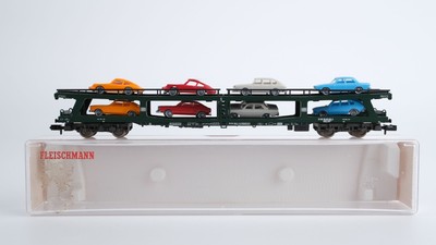 Fleischmann N 8285 Doppelstockw. Autotransport mit 8 PKW DDm 915 DB(PKW defekt)