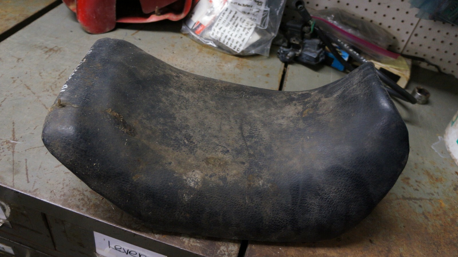 86-87 Kawasaki Ninja ZX1000 R Front Seat Saddle Pillion Base
