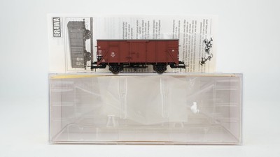 Brawa H0 48200 gedeckter Güterwagen G 10 DB