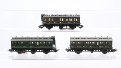 Märklin H0 Konvolut Abteilwagen 2./3. Kl. 330/1 330/2