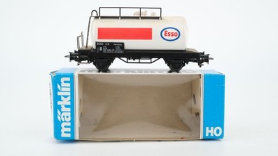 Märklin H0 4441 Mineralöl-Kesselwagen ESSO  Einheitskesselwagen der DB