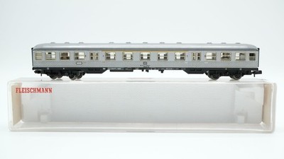 Fleischmann N 8121 Nahverkehrswagen Silberling 1./2. Kl. ABnrzb704 DB