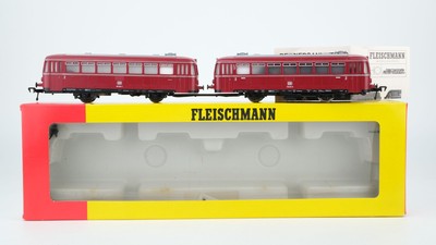 Fleischmann H0 Triebwagen Set  BR 798 / 998 DB