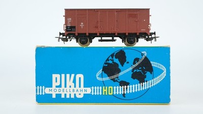 Piko H0 5/123-02 Gedeckter Güterwagen DB