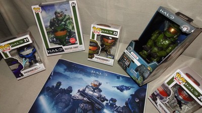 Halo Infinite Master Chief (Cable Guy's) Figurine & Funco Pop   ***Bundle***