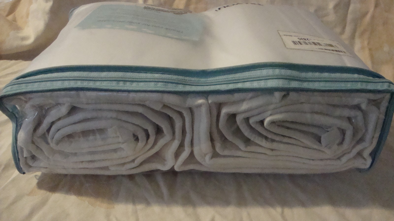 TILLYOU Deluxe 4 Piece Crib Bumper, White