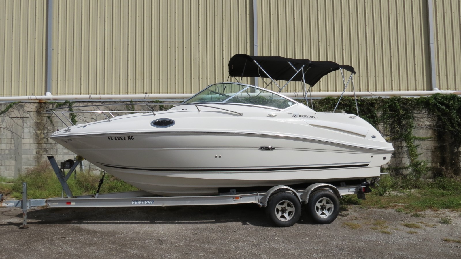 Sea Ray 240 Sundancer 2006, very nice condition, dry stored, no bottom paint