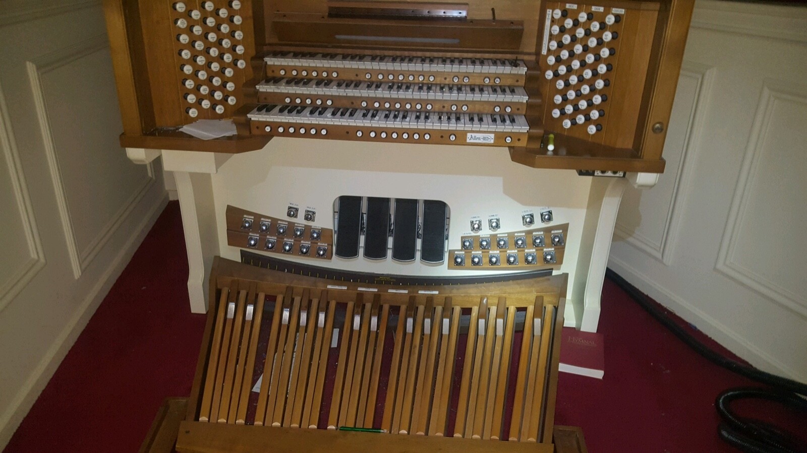 Custom, 3 Manual Allen Church Organ with 22 Channels of Audio