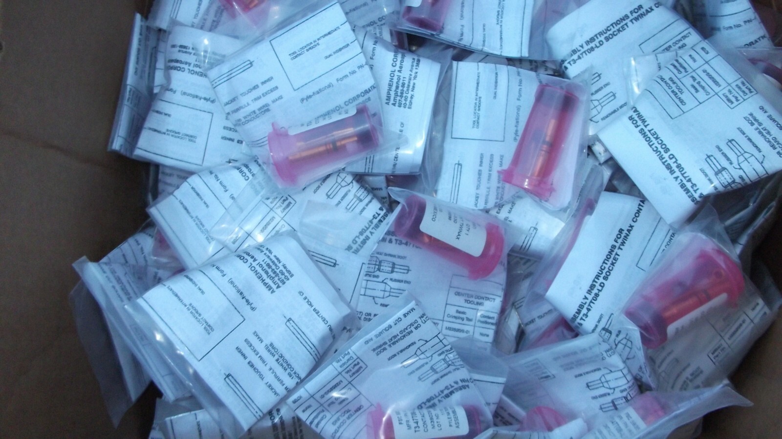 Lot of 157 Amphenol T3-47T08-LD (M39029/91-530) Twinax Mil-Spec Sockets/Contacts