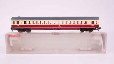 Fleischmann H0 5168K InterCity Schnellzugwagen 61 80 18-95 020-3 DB