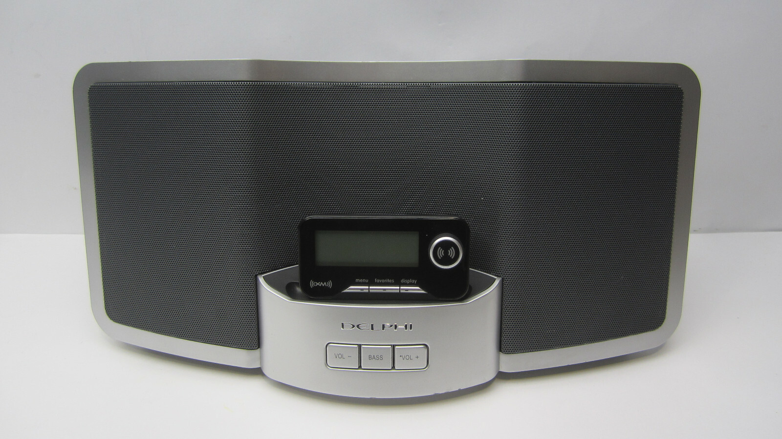 Delphi Premium Sound System Model SA10221 With XM Receiver And Additional Dock