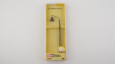 Brawa H0 5450 Gittermastleuchte