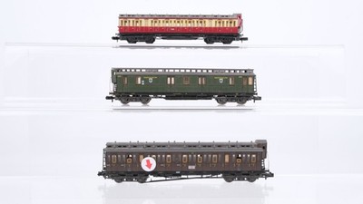 Fleischmann N Konvolut Abteilwagen 3. Kl. Postwagen K.P.E.V. u.a. (Abbruch)